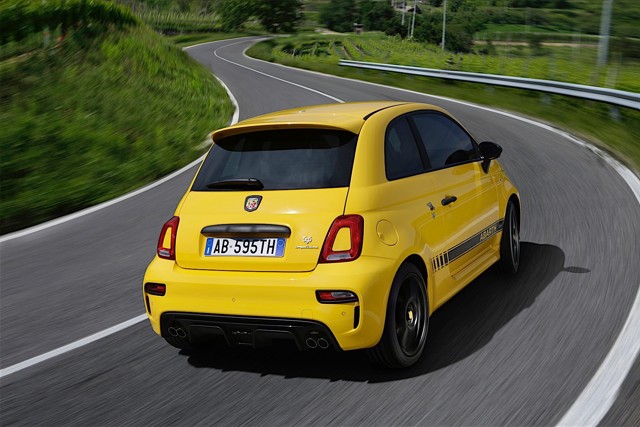 Fiat 500 Abarth photo 7