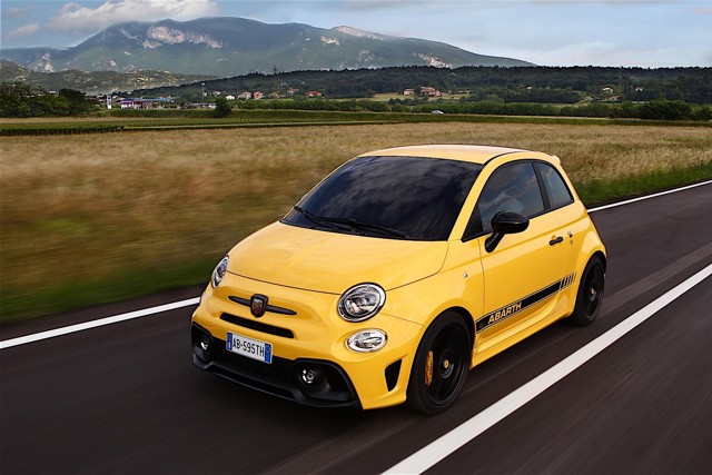 Fiat 500 Abarth photo 9