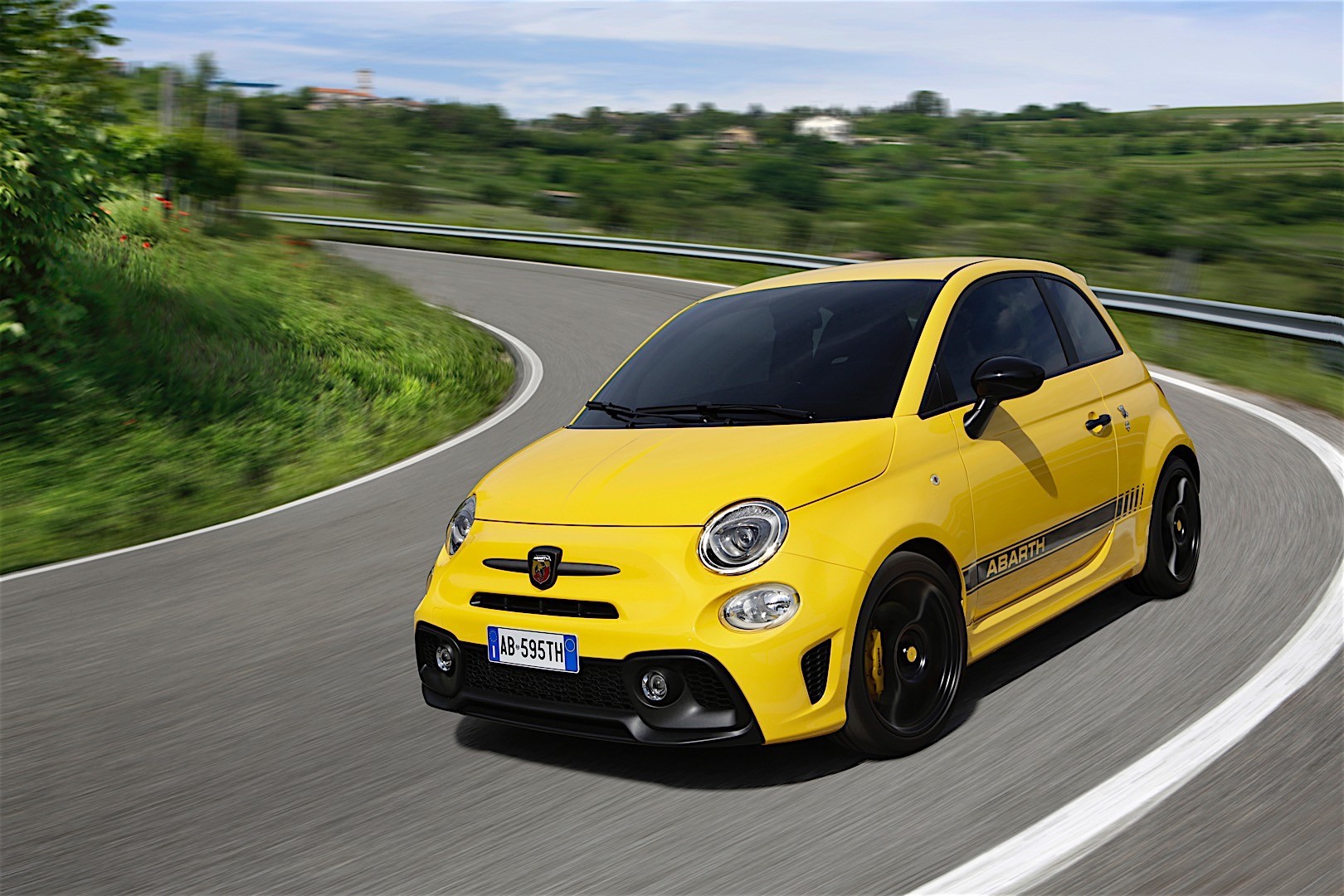 Fiat 500 Abarth photo 11