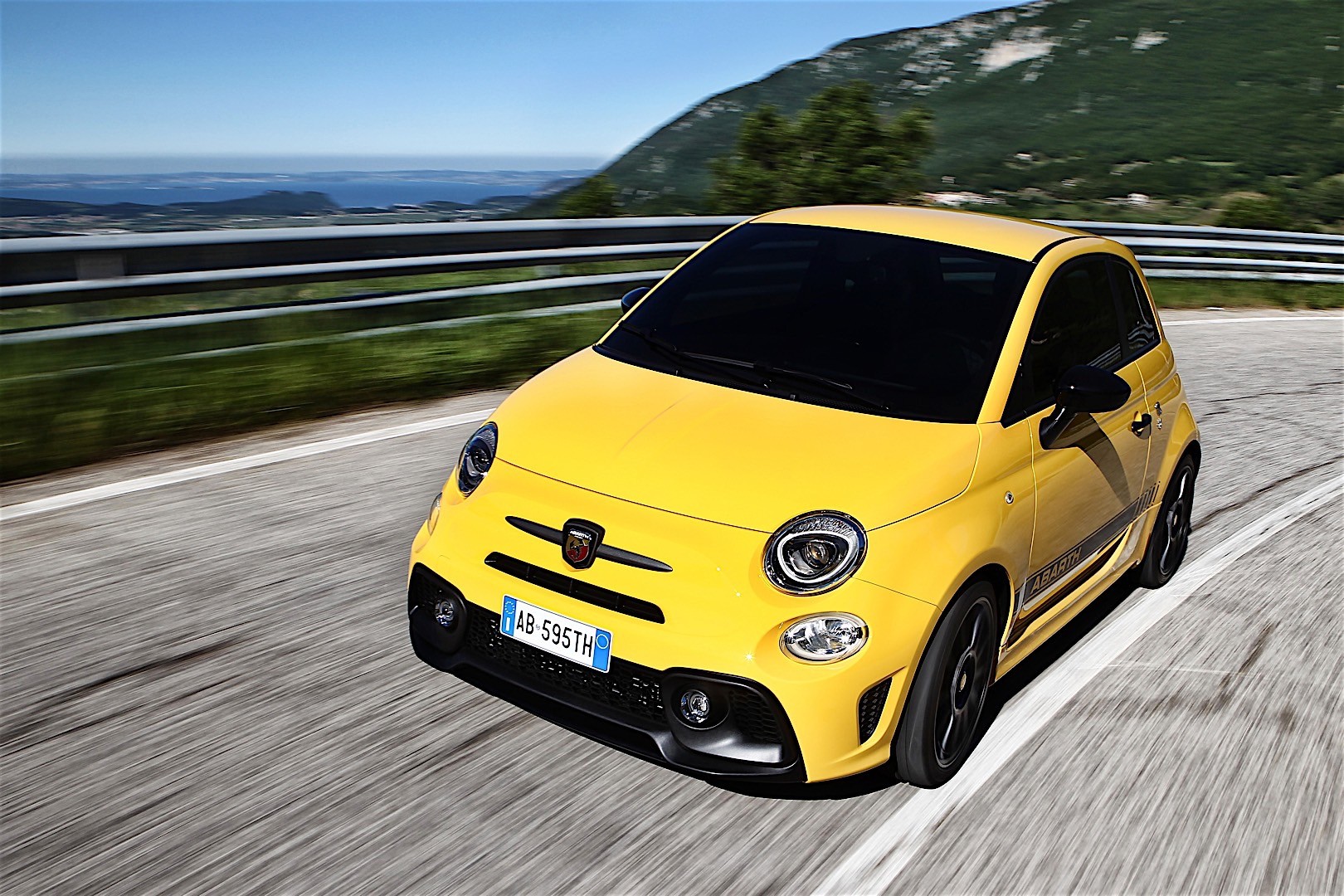 Fiat 500 Abarth photo 15