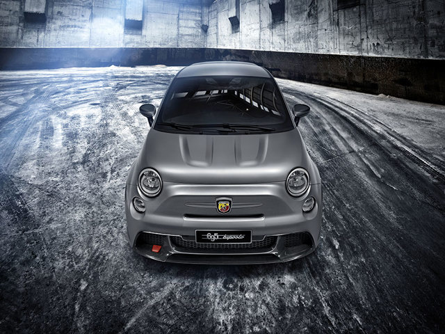 Fiat 500 Abarth foto 12
