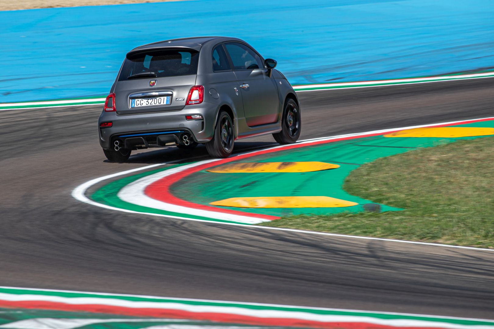 Fiat 500 Abarth photo 15