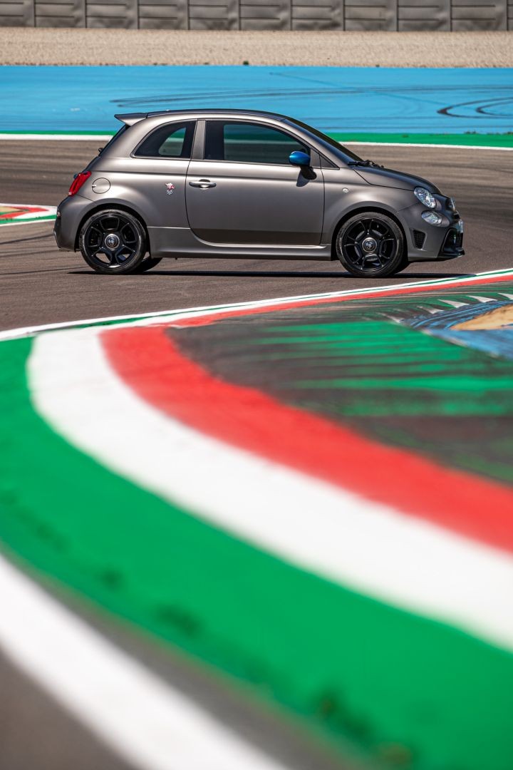 Fiat 500 Abarth photo 17