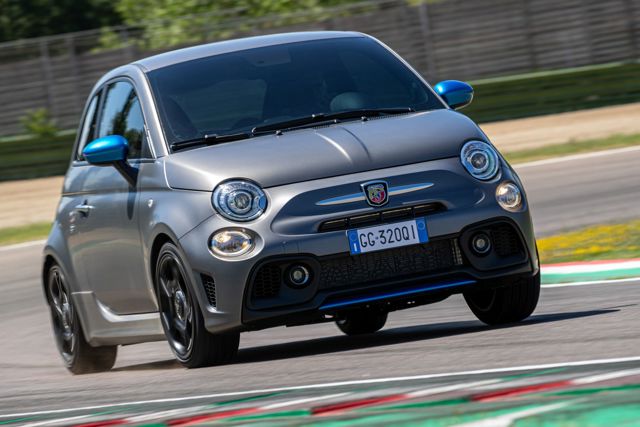 Fiat 500 Abarth photo 1