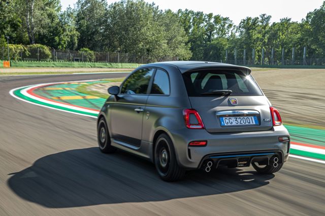 Fiat 500 Abarth photo 4