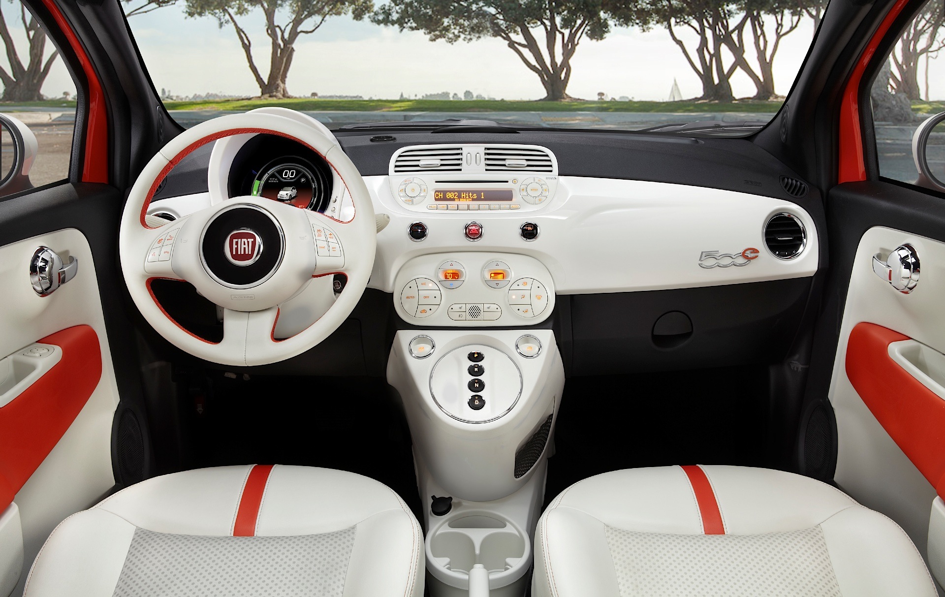 Fiat 500E photo 44