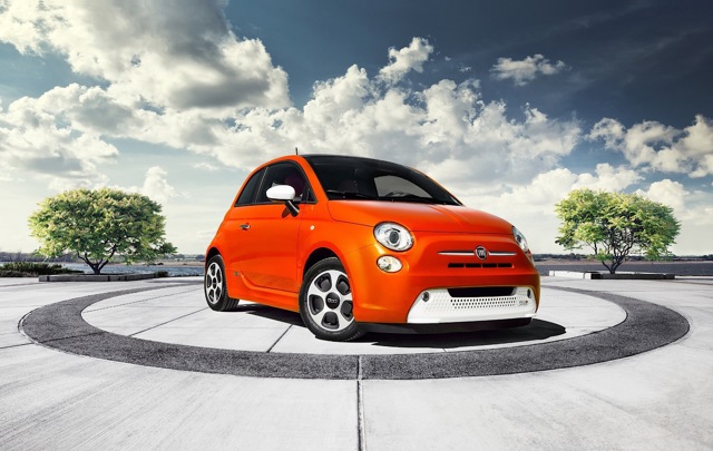 Fiat 500E photo 2