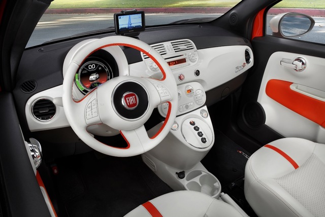 Fiat 500E photo 45