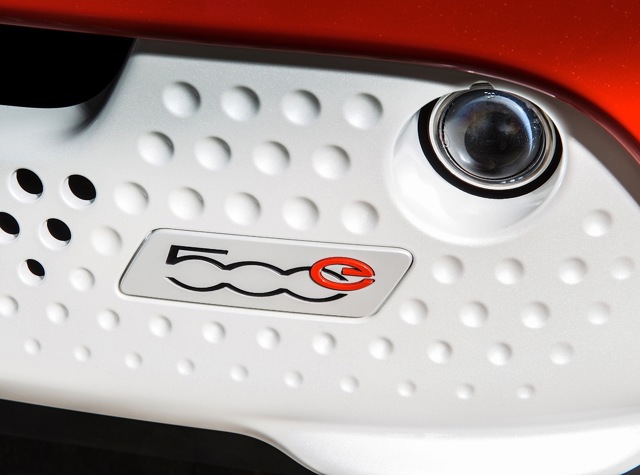Fiat 500E photo 34