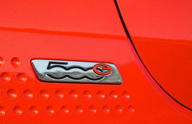 Fiat 500E photo 35