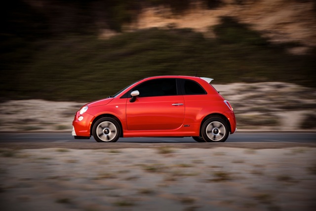 Fiat 500E photo 36