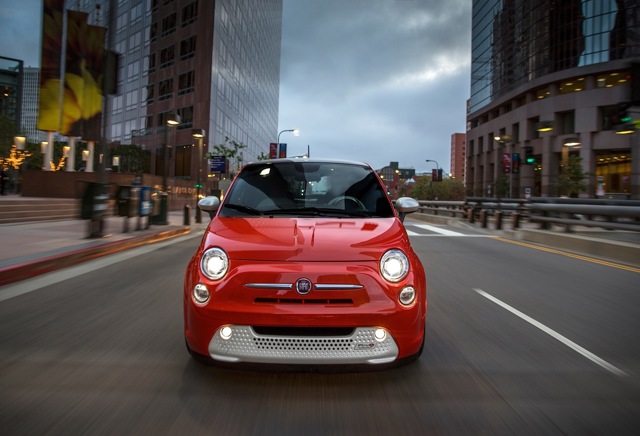 Fiat 500E photo 37