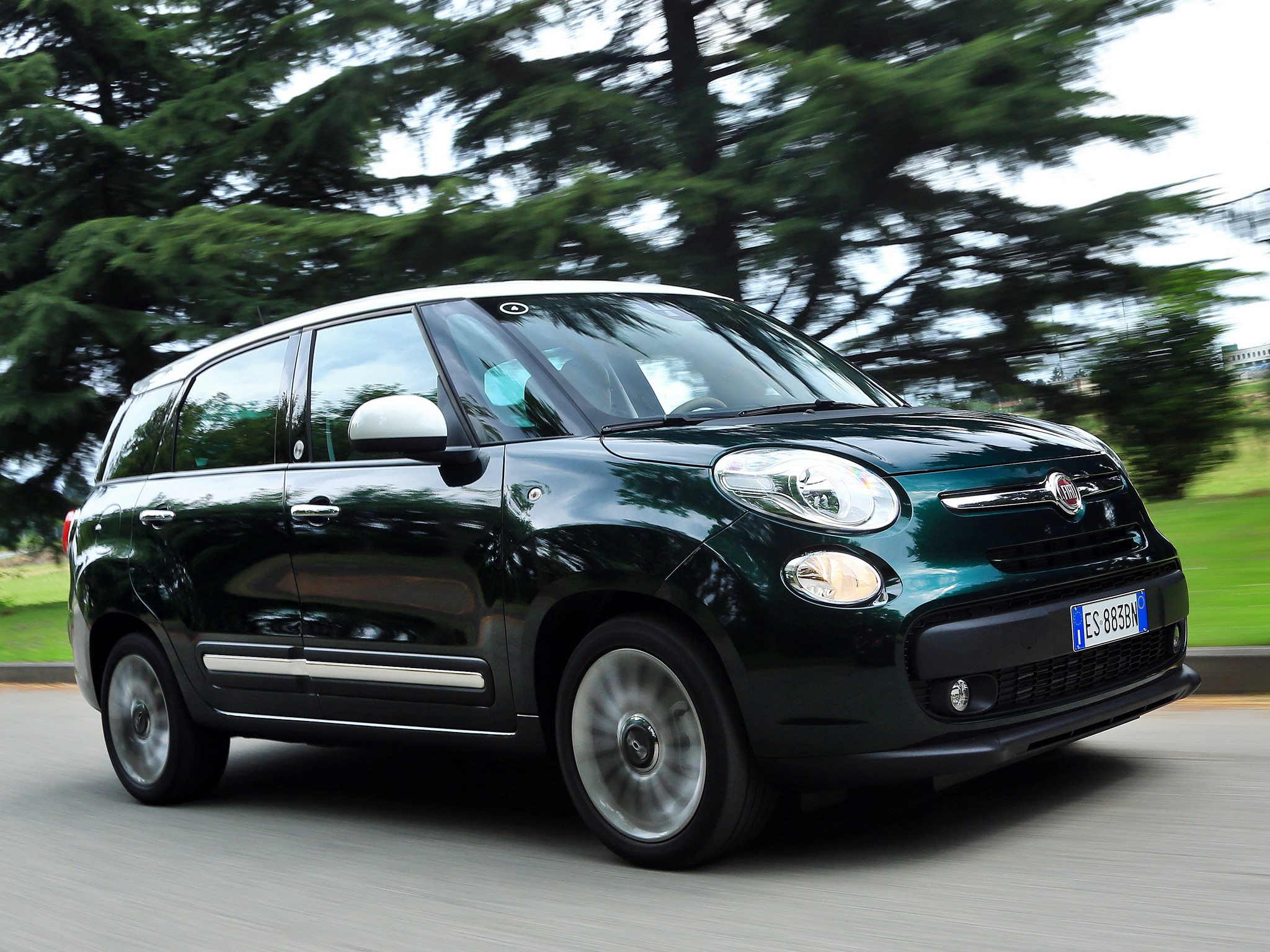 Fiat 500L Living photo 9