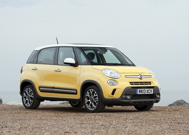 Fiat 500L Trekking photo 3