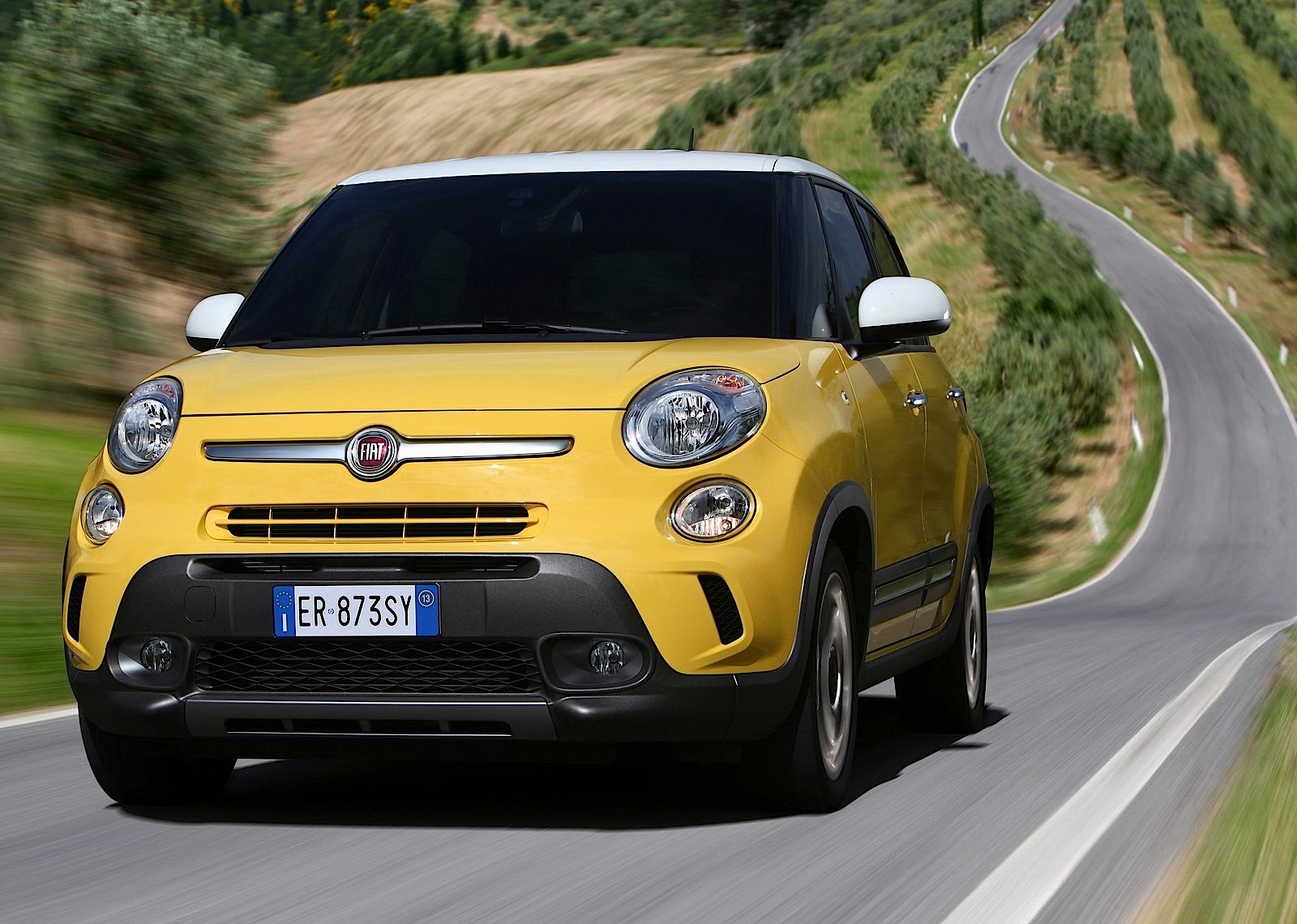 Fiat 500L Trekking photo 7