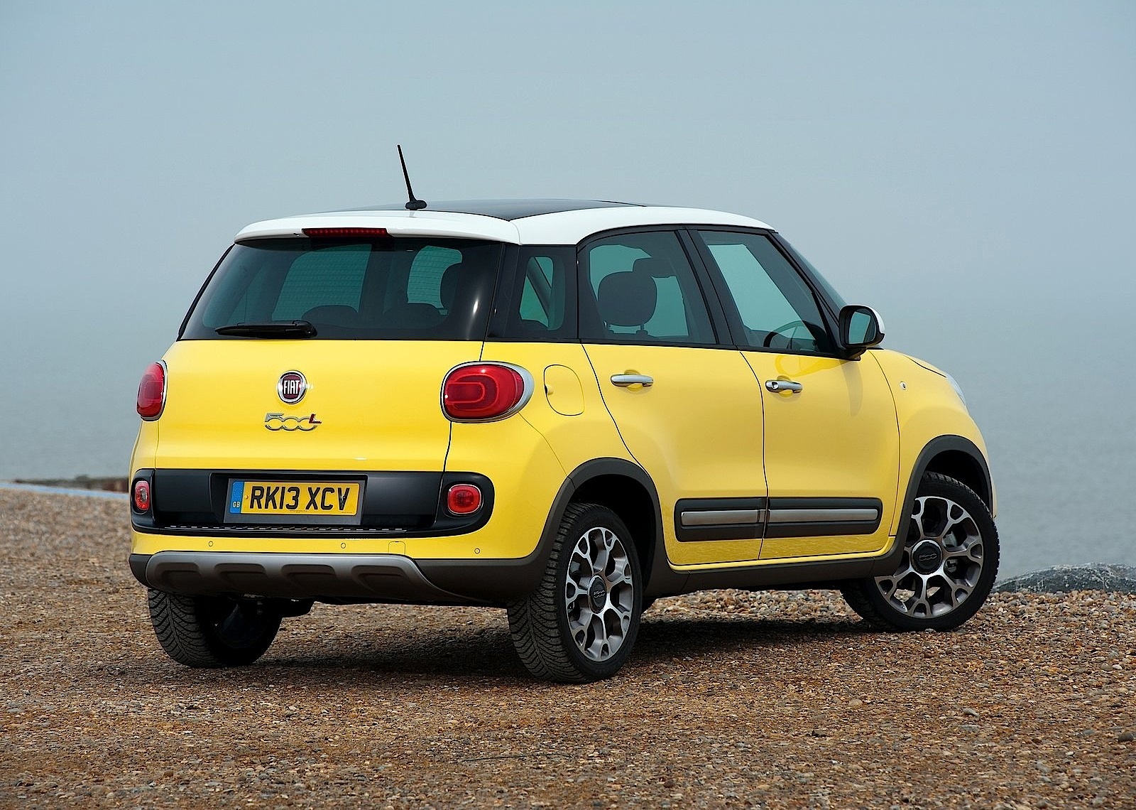 Fiat 500L Trekking photo 13