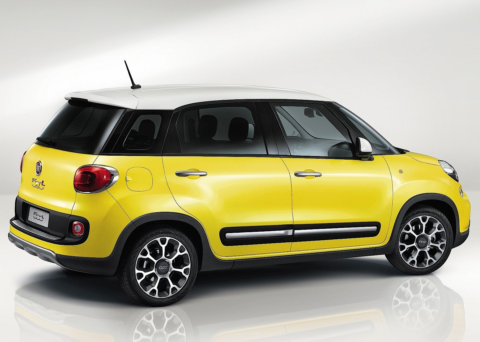 Fiat 500L Trekking photo 15