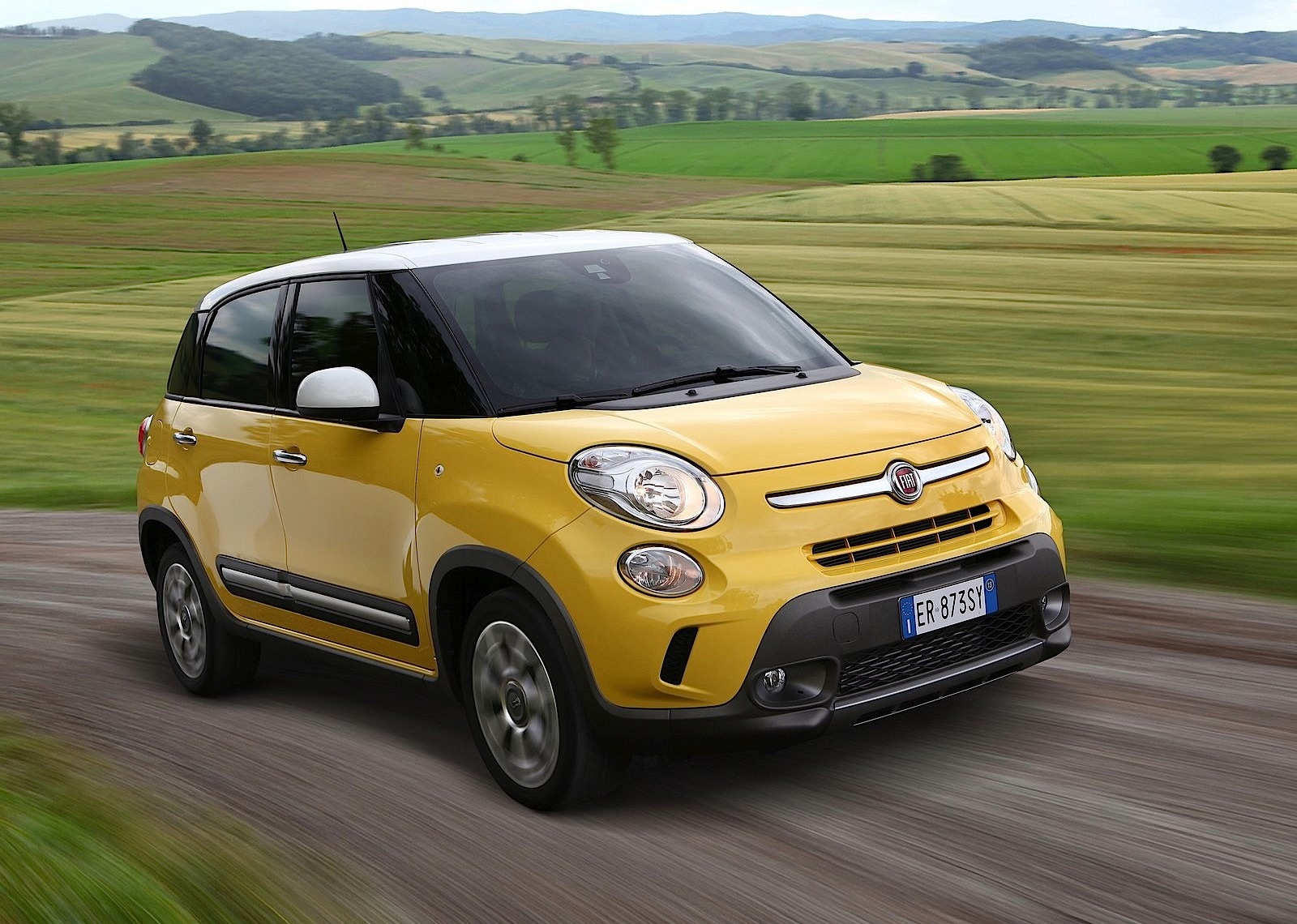 Fiat 500L Trekking photo 17
