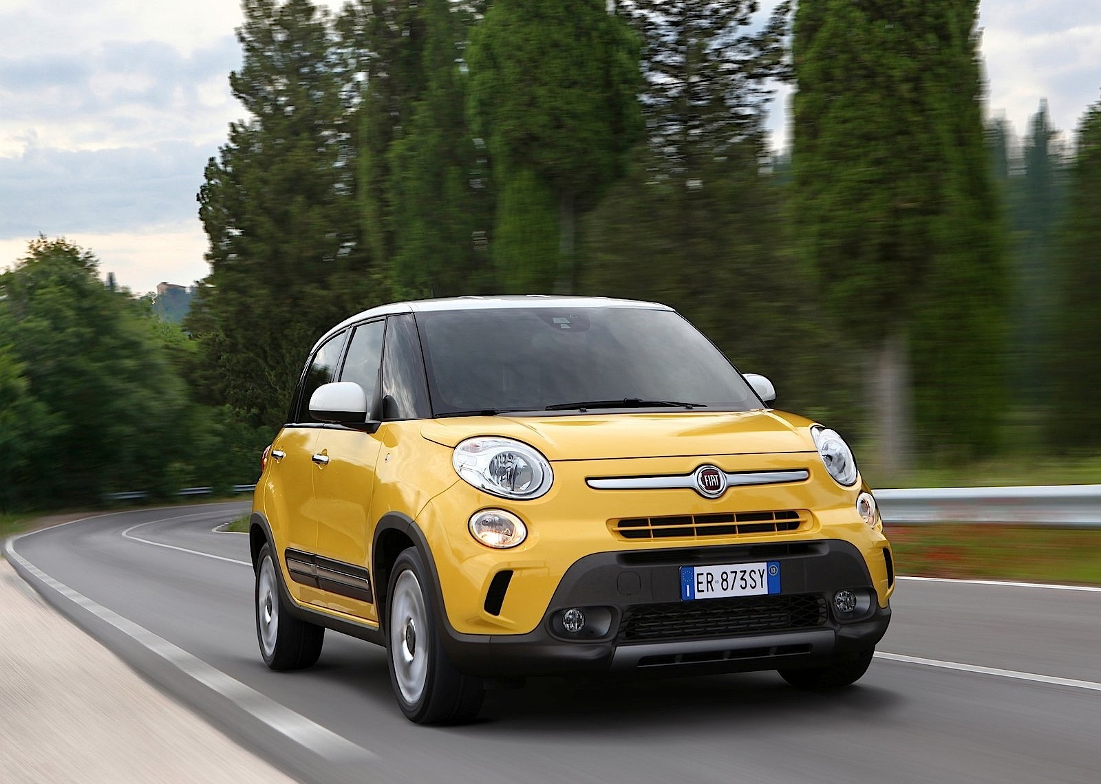 Fiat 500L Trekking photo 18