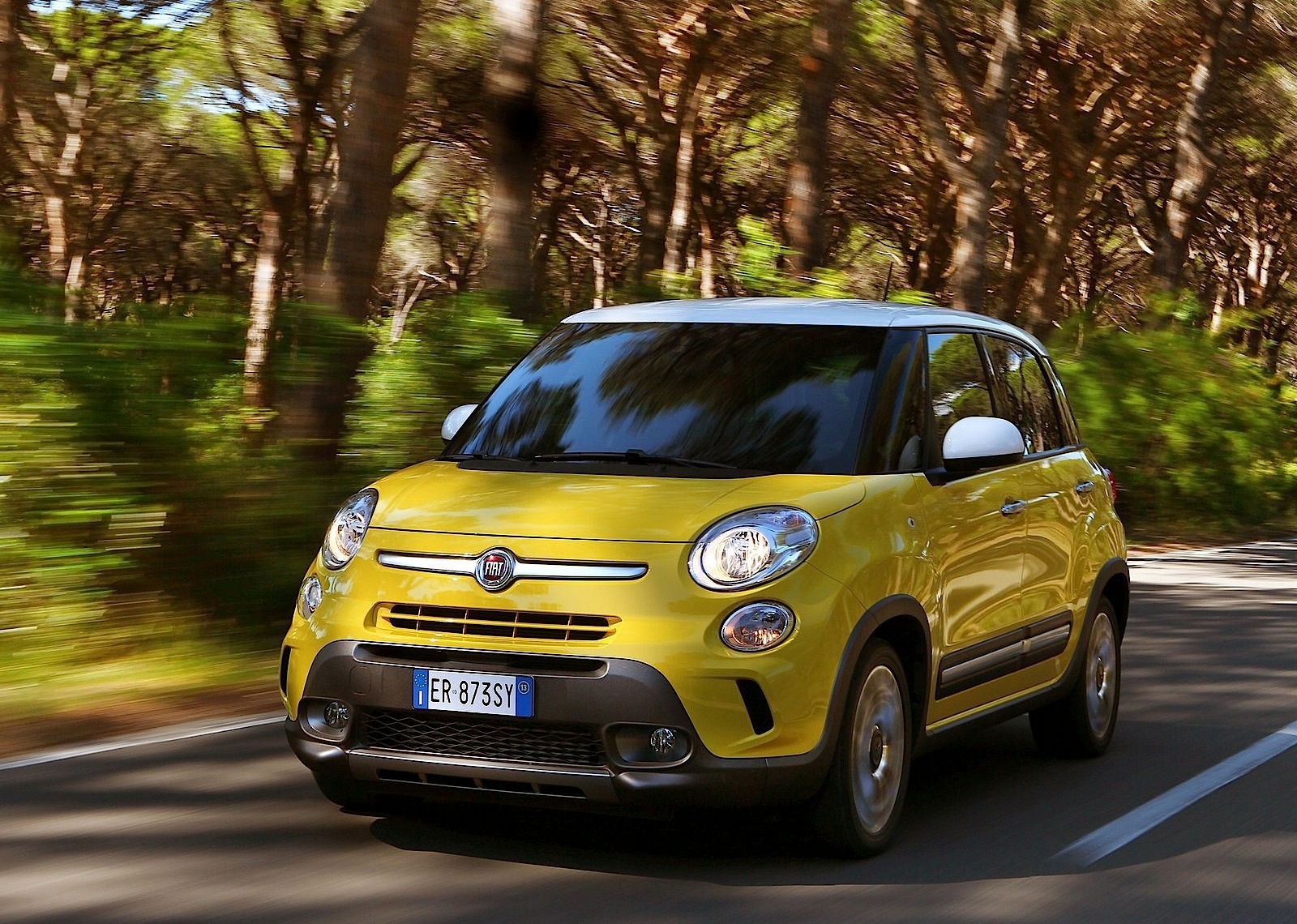 Fiat 500L Trekking photo 19