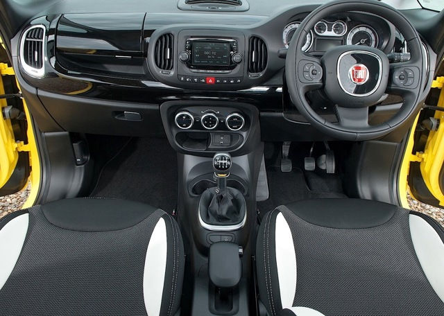 Fiat 500L Trekking photo 58