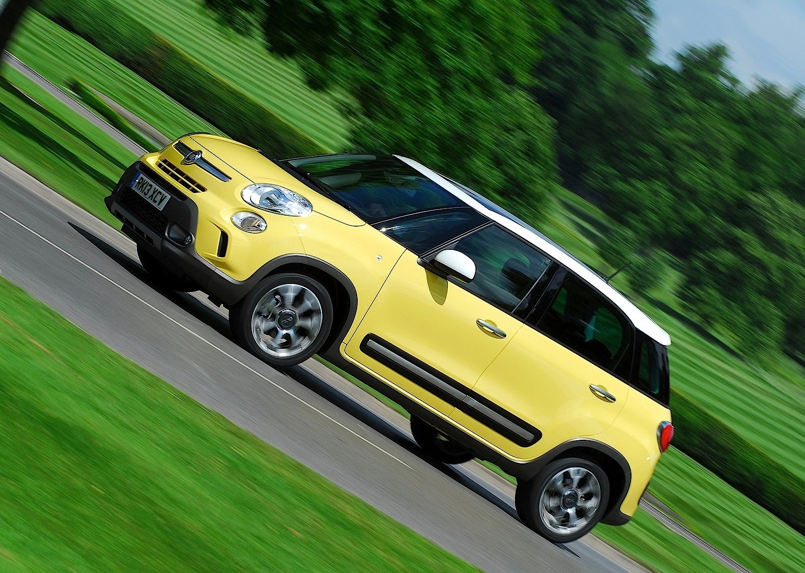 Fiat 500L Trekking photo 26
