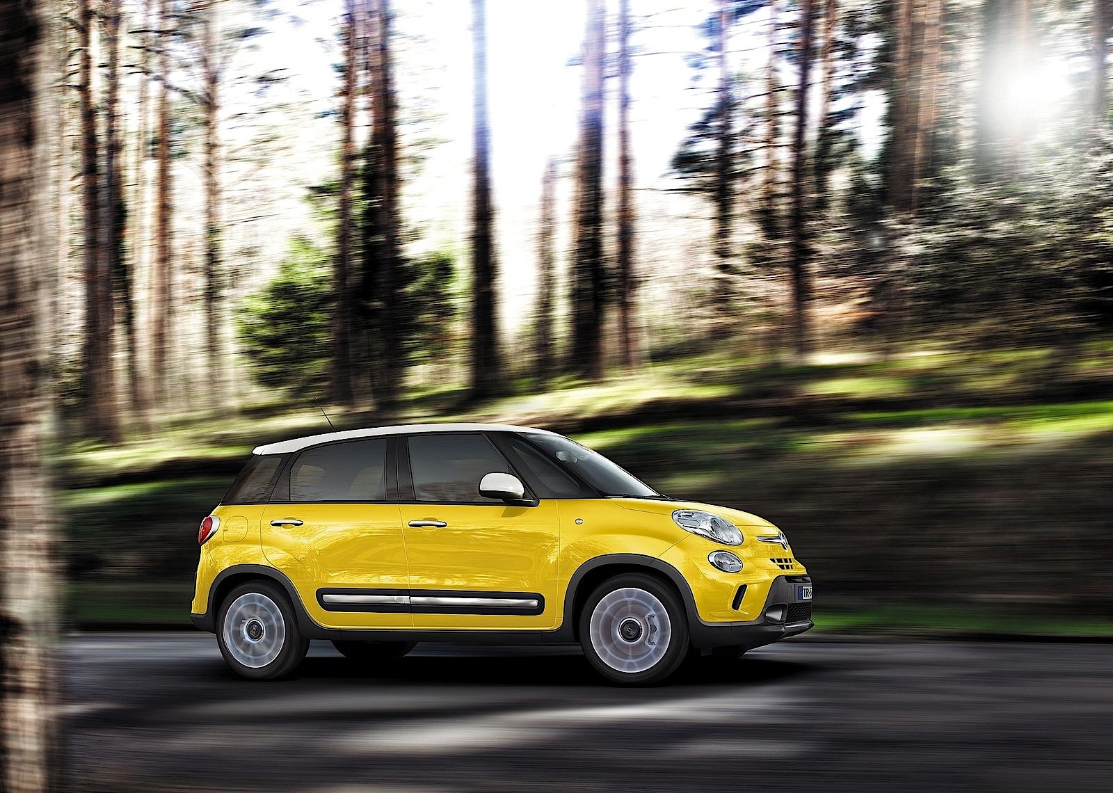 Fiat 500L Trekking photo 30