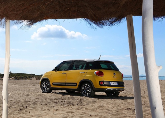 Fiat 500L Trekking photo 34