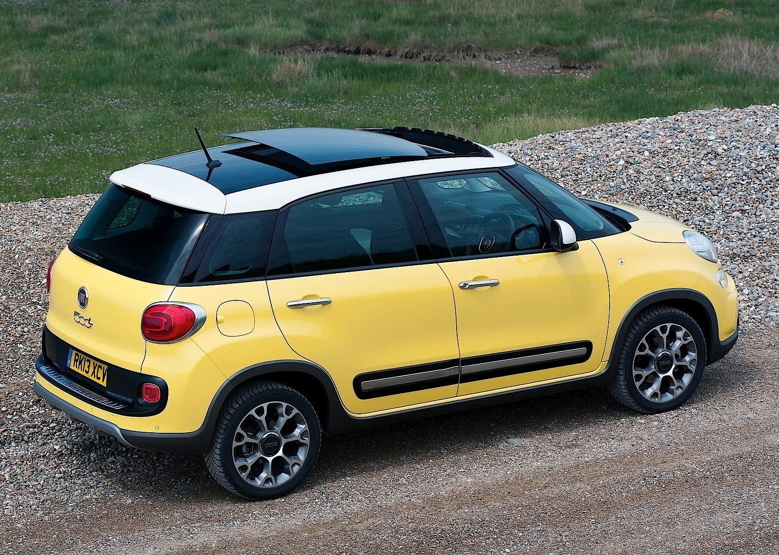 Fiat 500L Trekking photo 35