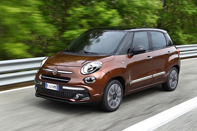 Fiat 500L Urban photo 1