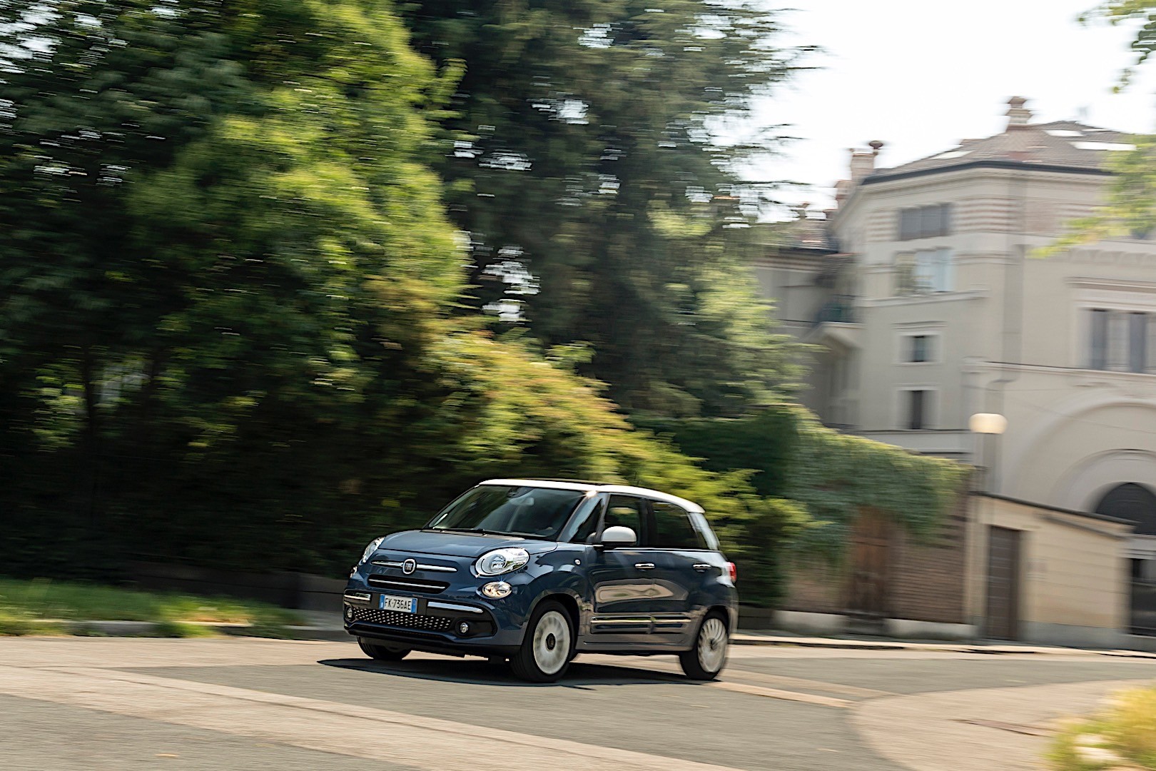 Fiat 500L Urban photo 17