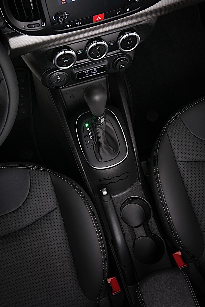 Fiat 500L Urban photo 25