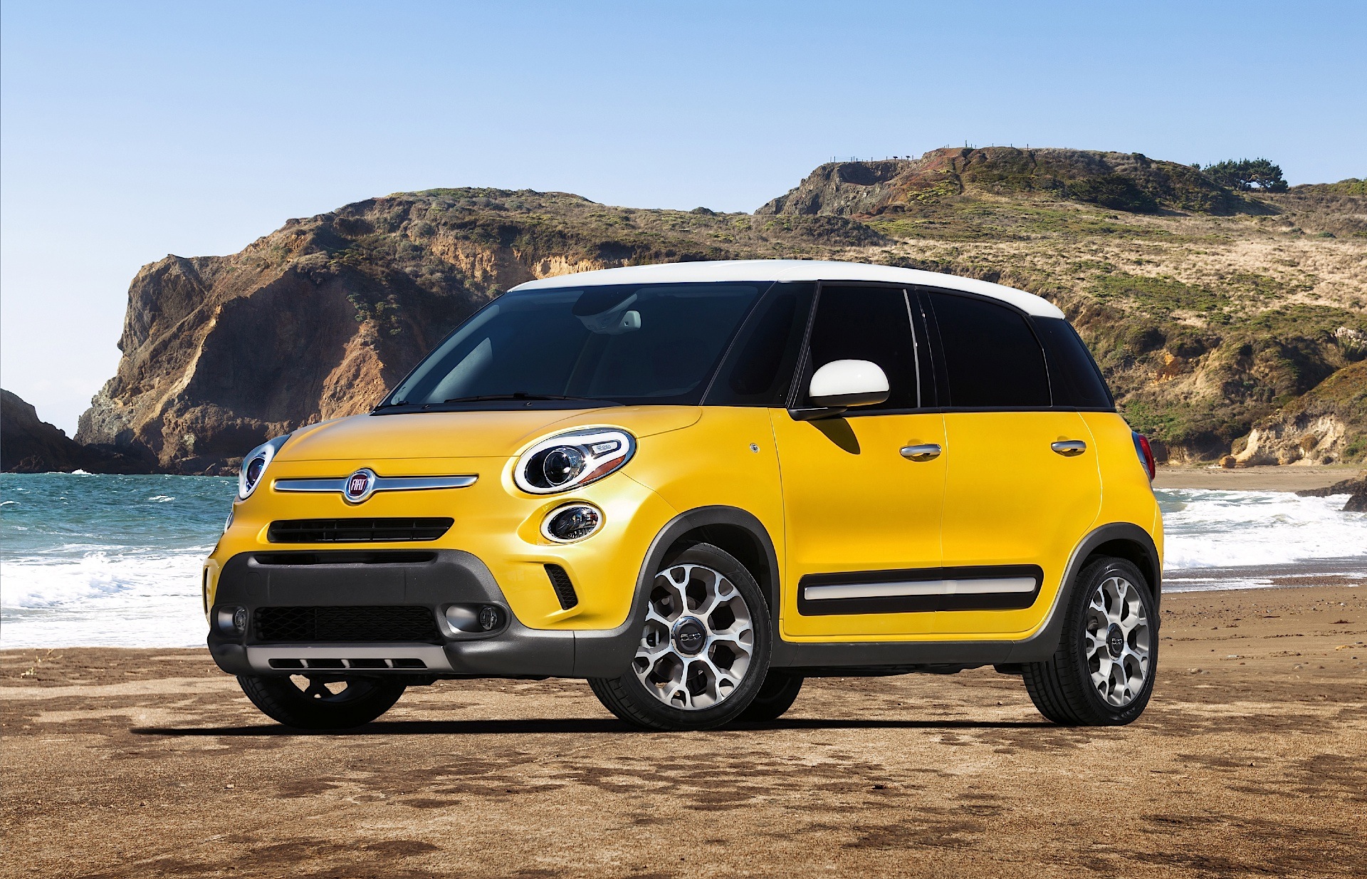 Fiat 500L photo 19