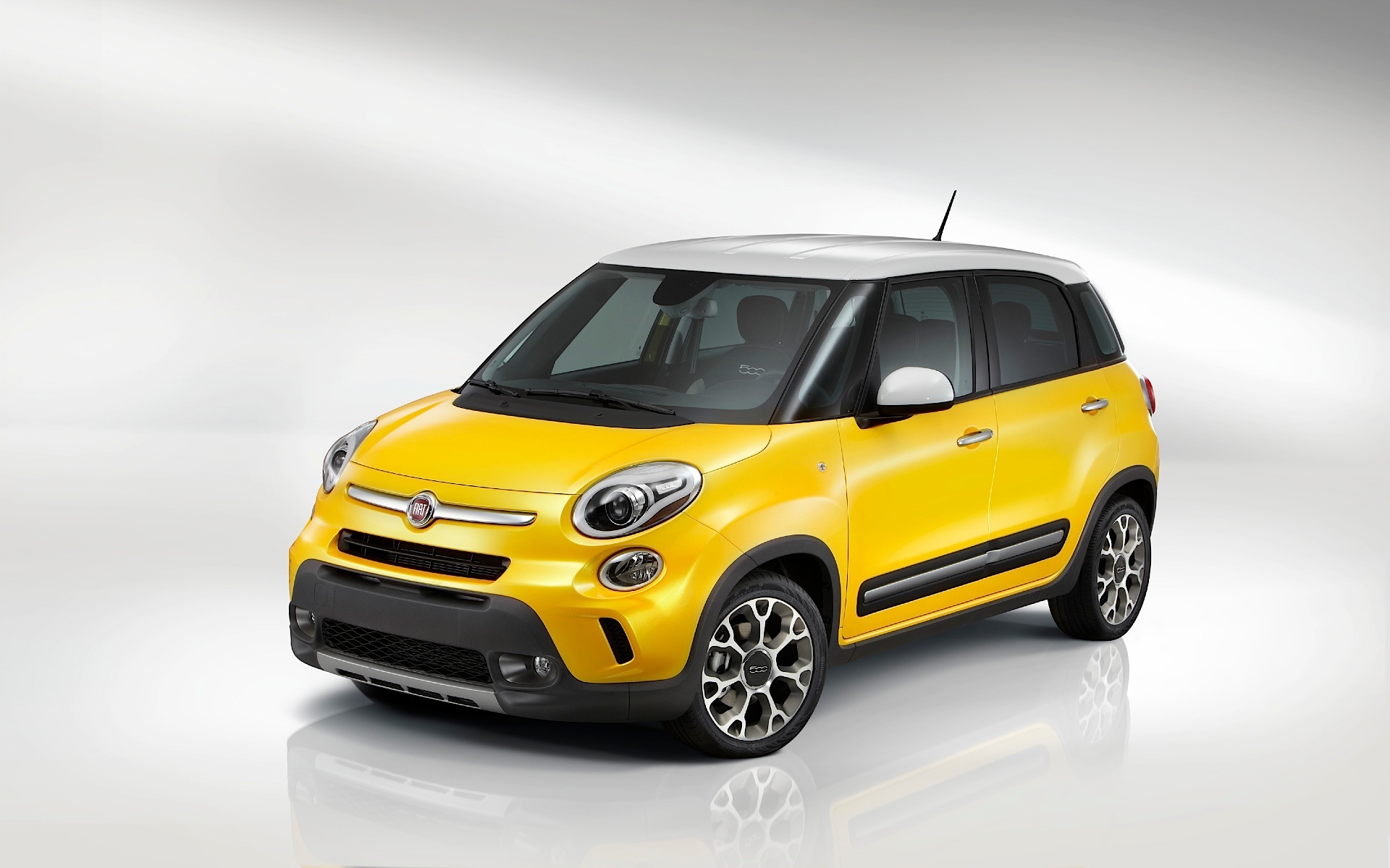 Fiat 500L photo 26