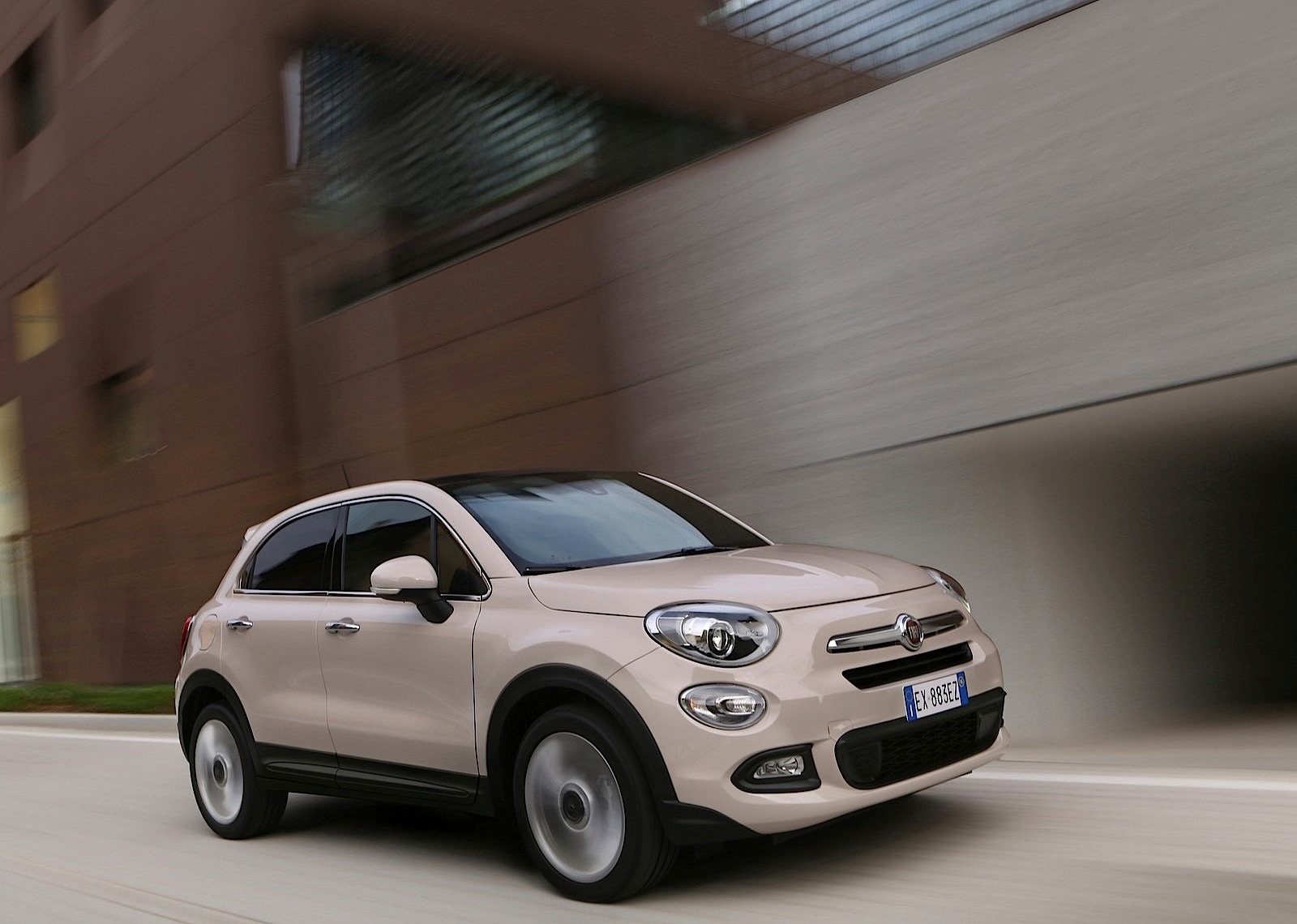 Fiat 500X photo 16