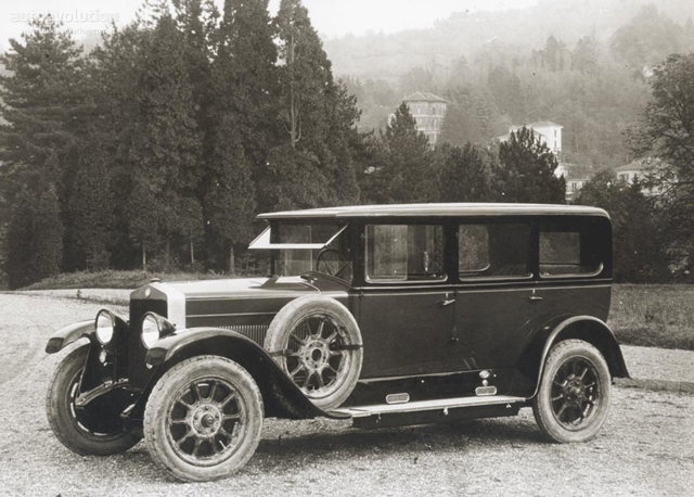 Fiat 519 Berlina photo 2