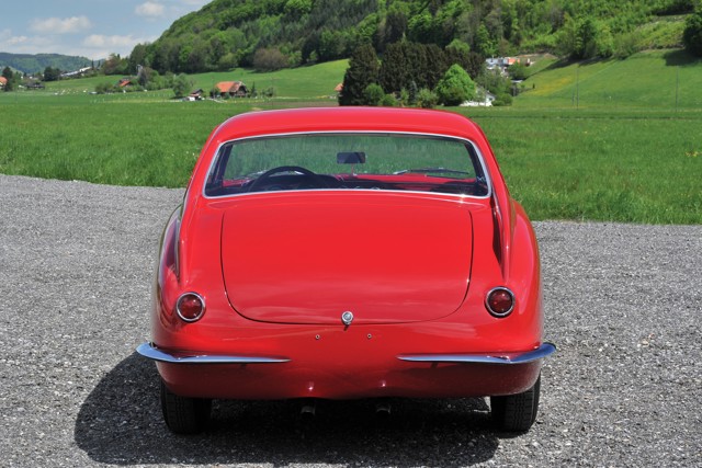 Fiat 8V photo 11