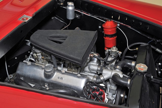 Fiat 8V photo 27