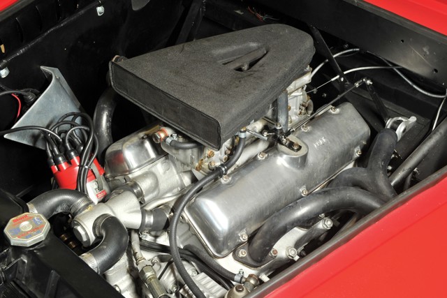 Fiat 8V photo 28