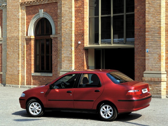 Fiat Albea / Siena photo 11