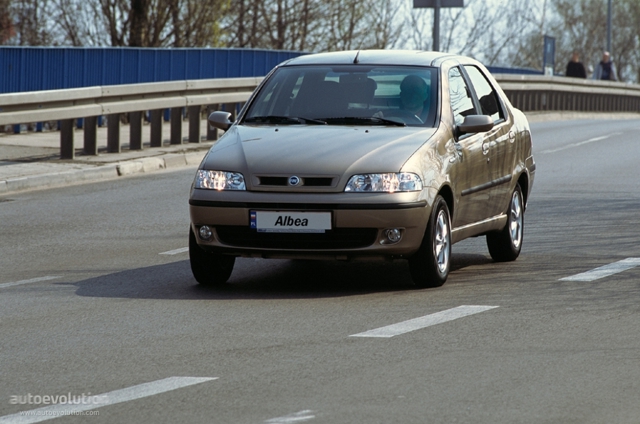 Fiat Albea / Siena photo 2