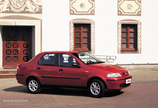 Fiat Albea / Siena photo 3