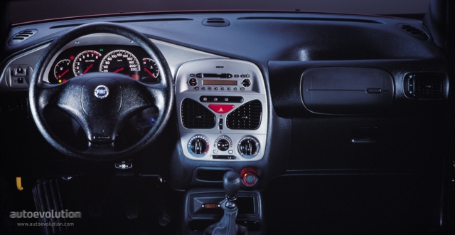 Fiat Albea / Siena photo 14