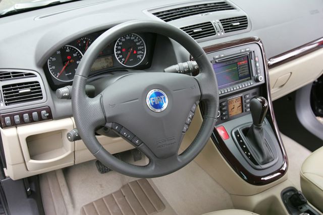 Fiat Croma photo 48