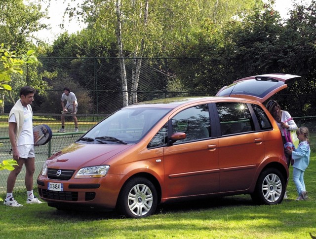 Fiat Idea photo 18