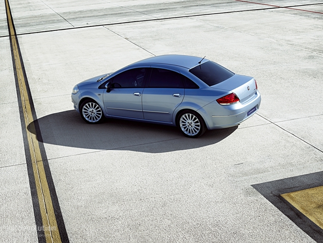 Fiat Linea photo 8