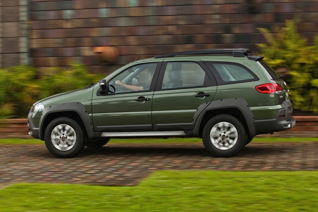 Fiat Palio Weekend photo 11