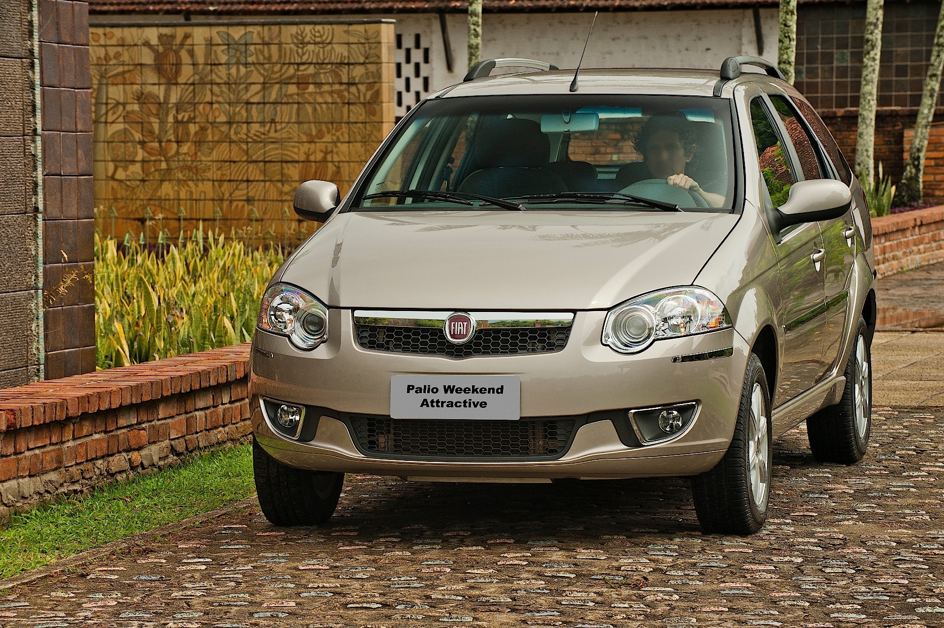 Fiat Palio Weekend photo 21