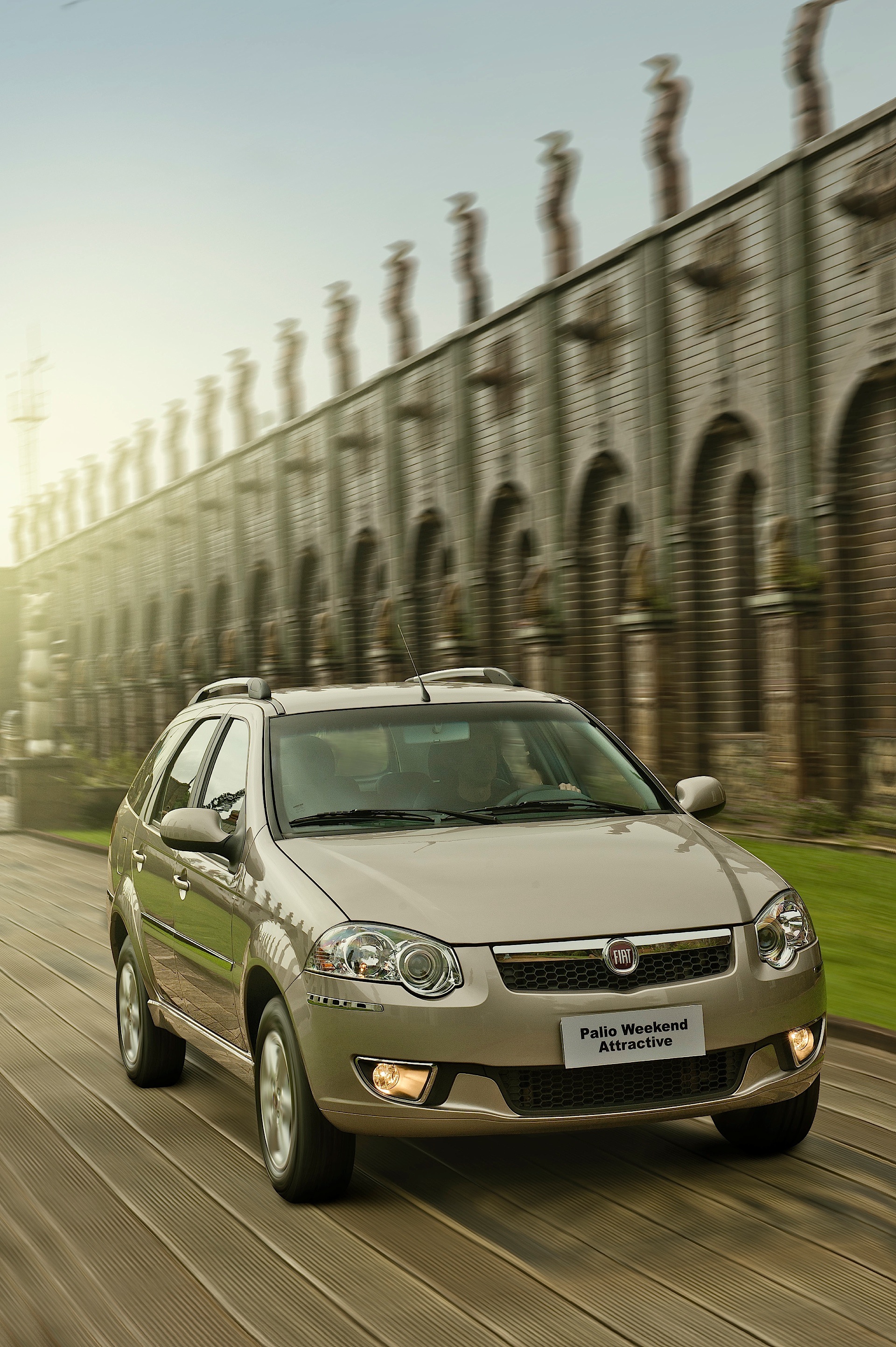 Fiat Palio Weekend photo 22