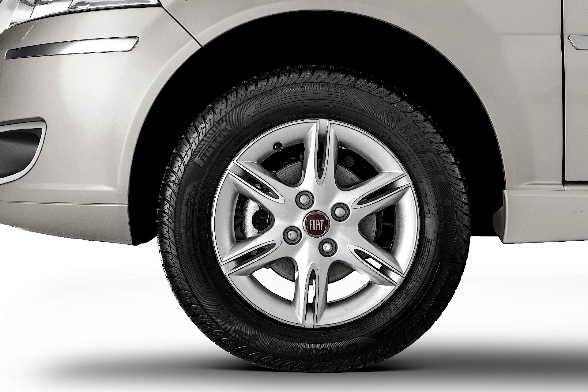 Fiat Palio Weekend photo 29